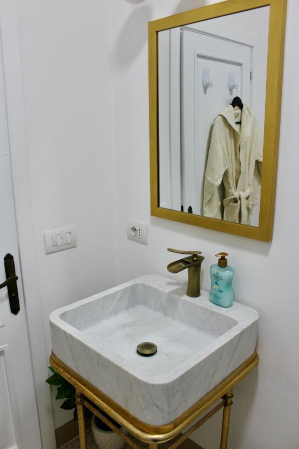 Casa Grinta B&B ชิตตา เดลลา ปีเอเว ภายนอก รูปภาพ